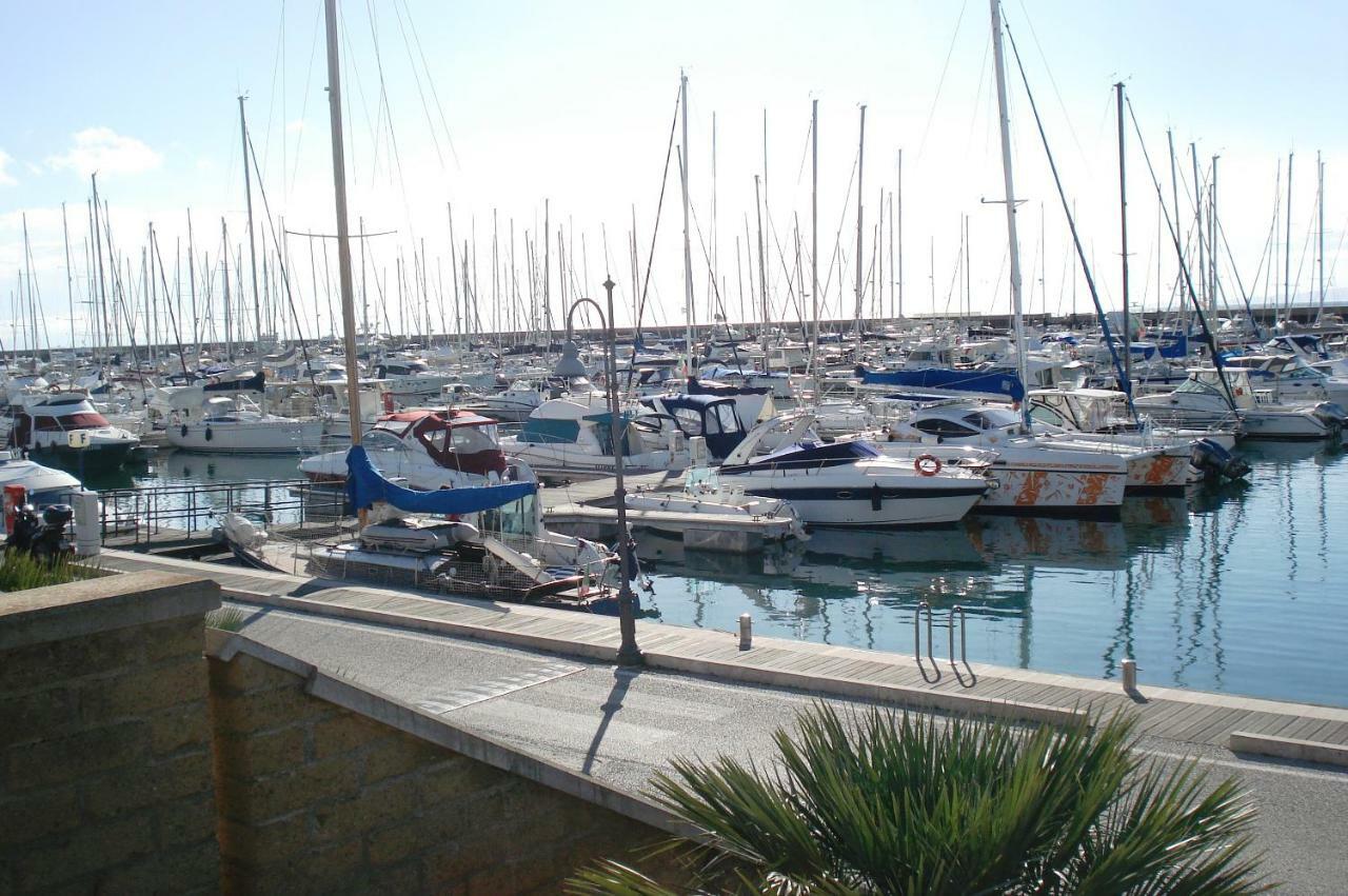 Appartamenti Portiglioni-Belvedere Puntone di Scarlino Eksteriør billede